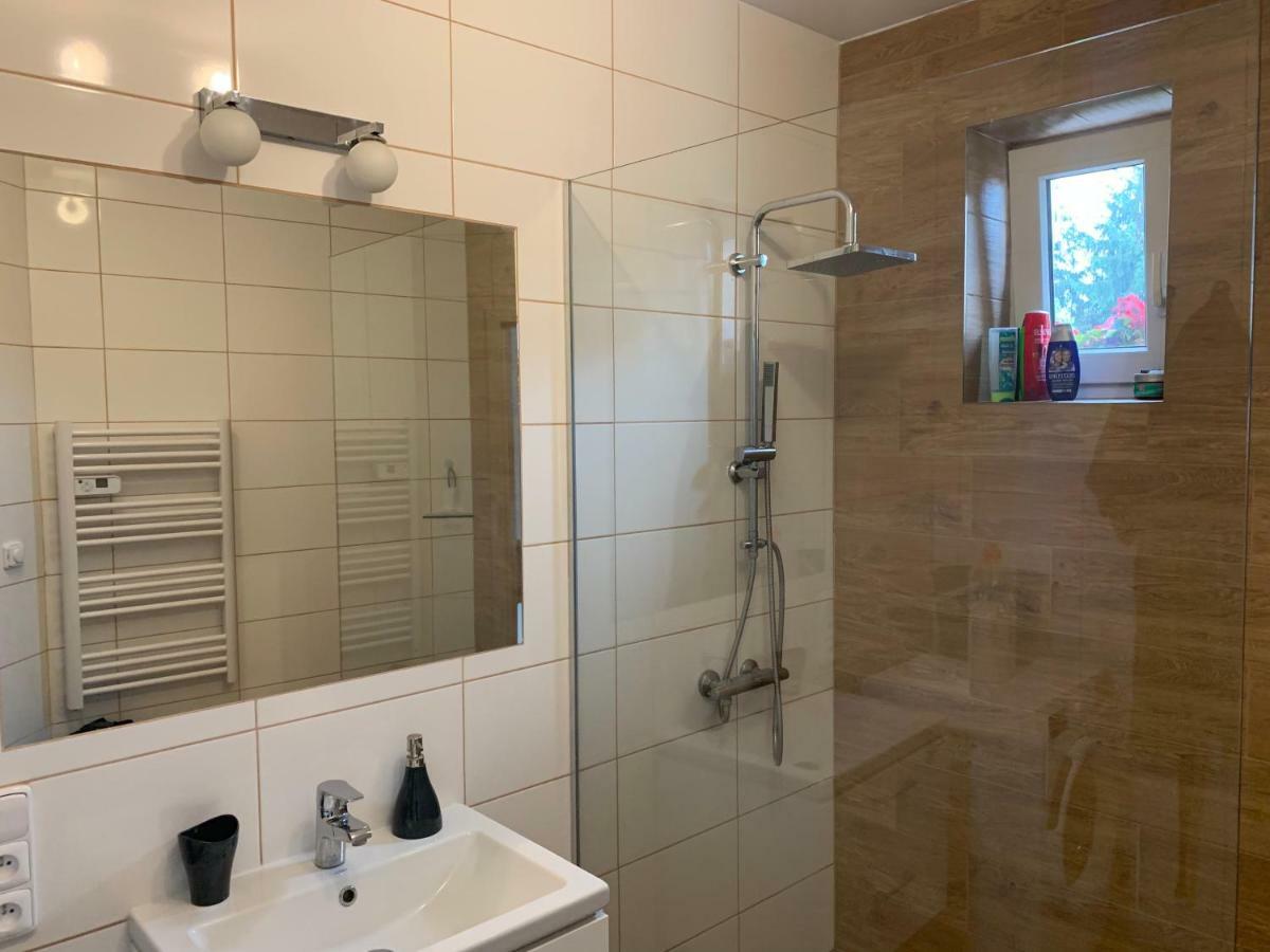 Tolarova Apartmán Pardubice Esterno foto